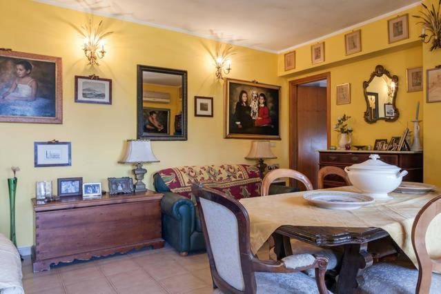 Carly & Dane Vacation House Таормина Экстерьер фото